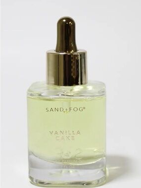Sand + Fog Vanilla Cake